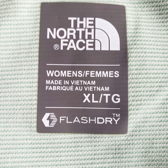 NWOT - North Face Women's Top - Picture 3 of 4